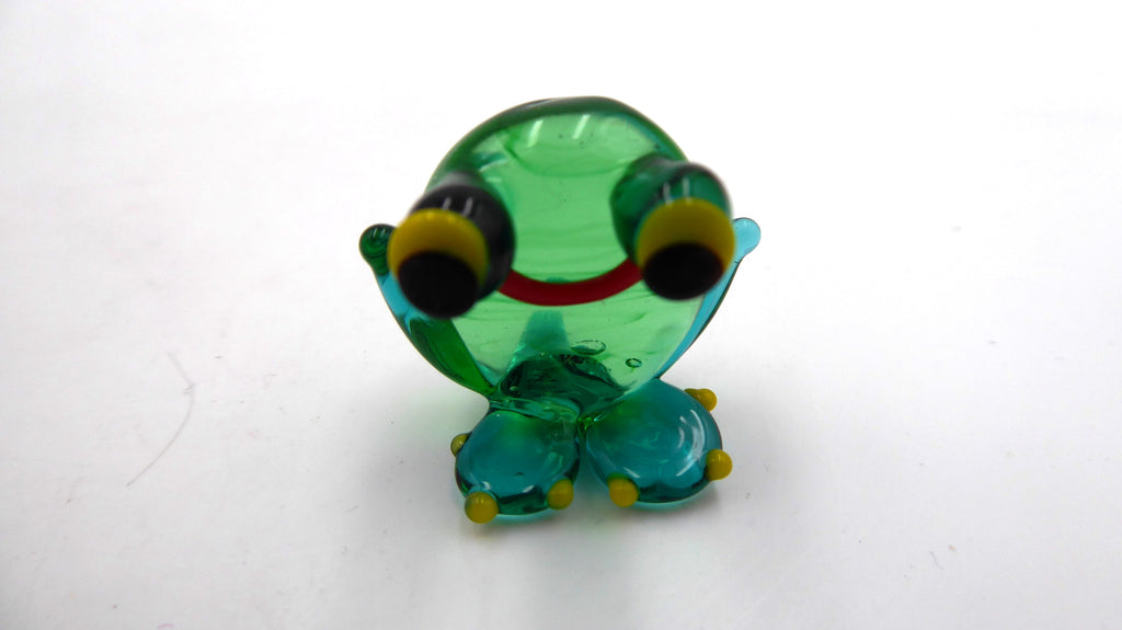 Toute petite grenouille en verre soufflée