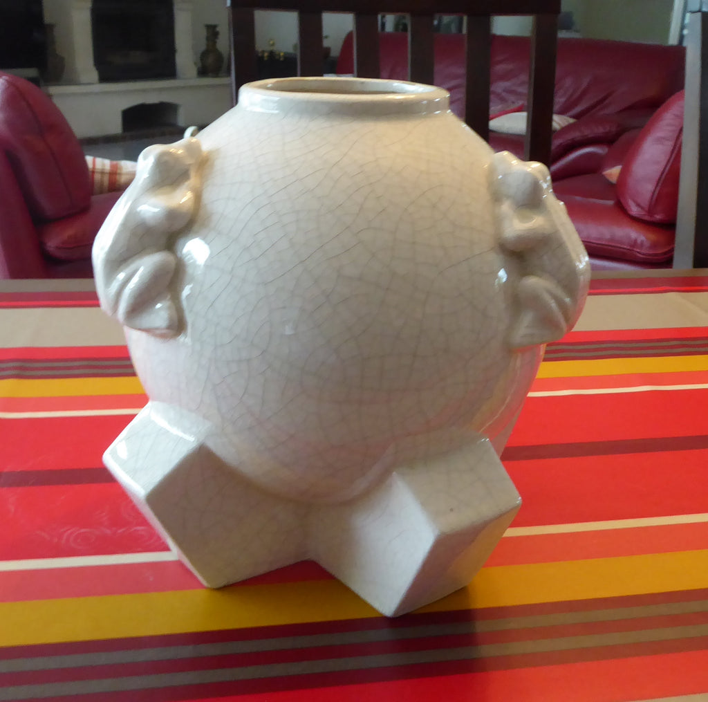 Vase boule art déco faïence décor craquelé blanc