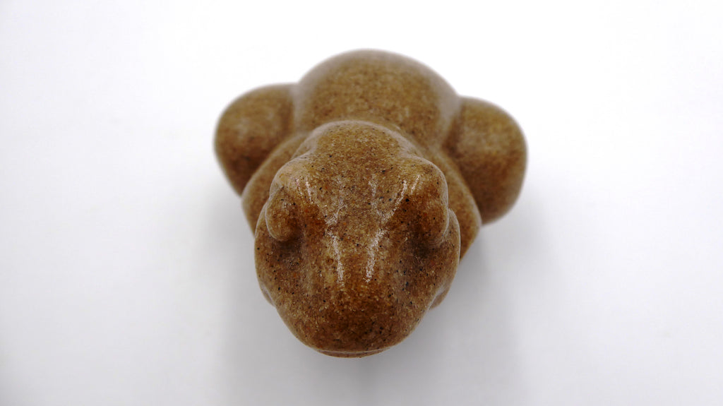 Grenouille en sable vernis