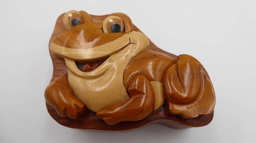 Belle petite boite en bois décorée
