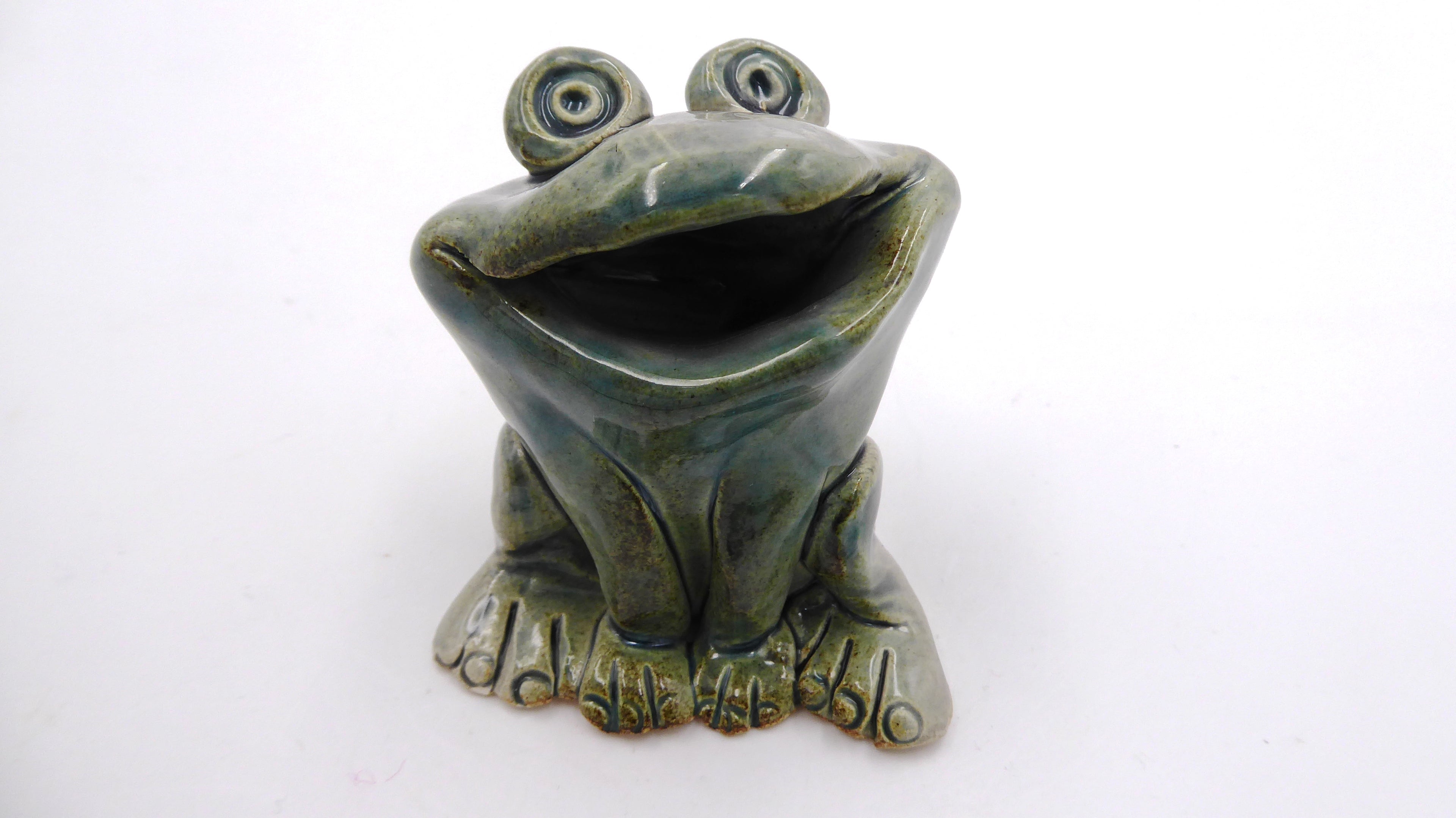 Grenouille souriante en céramique