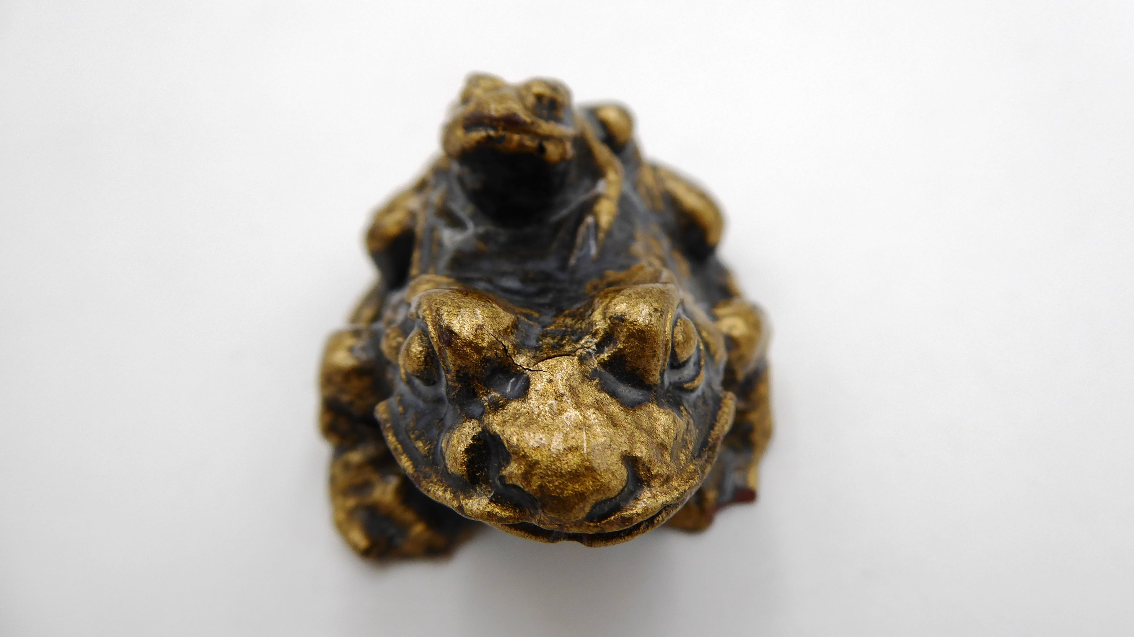 Composite doré en bois veilli