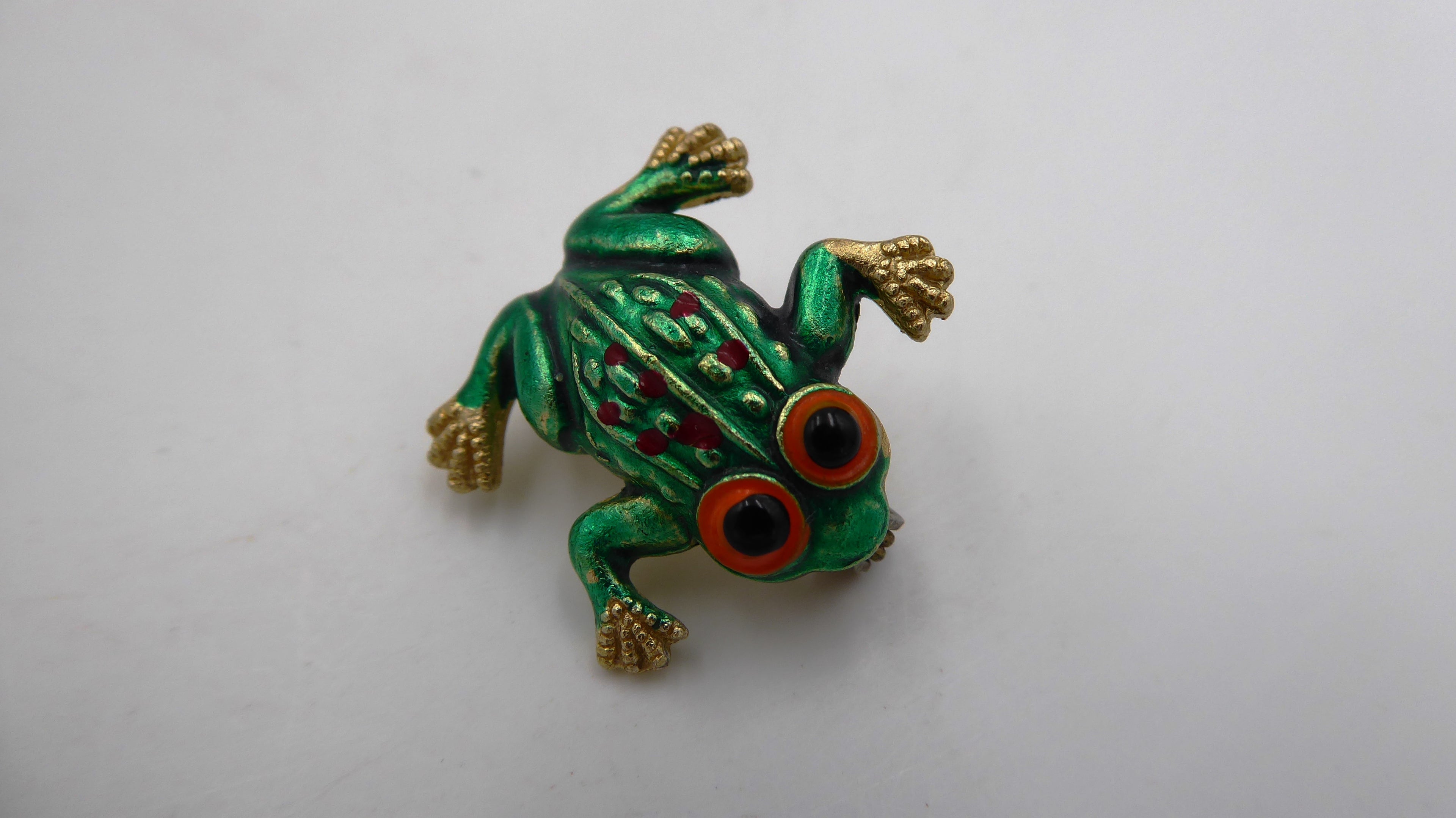 Petite broche décorée