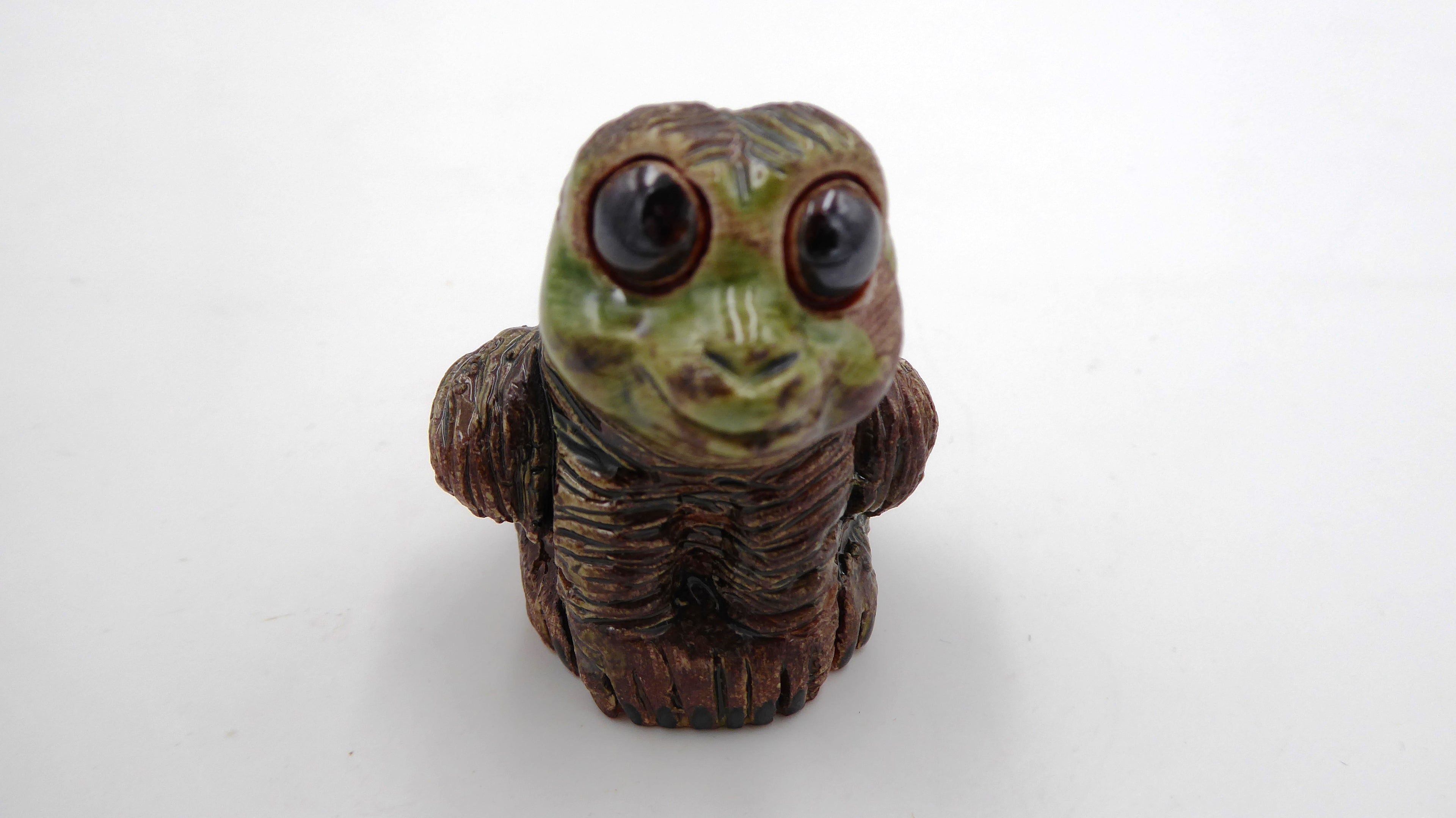 Très belle petite sculpture sur bois signé CAZ