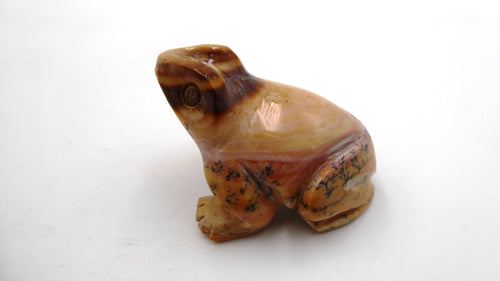 Belle petite grenouille en pierre rhodonite