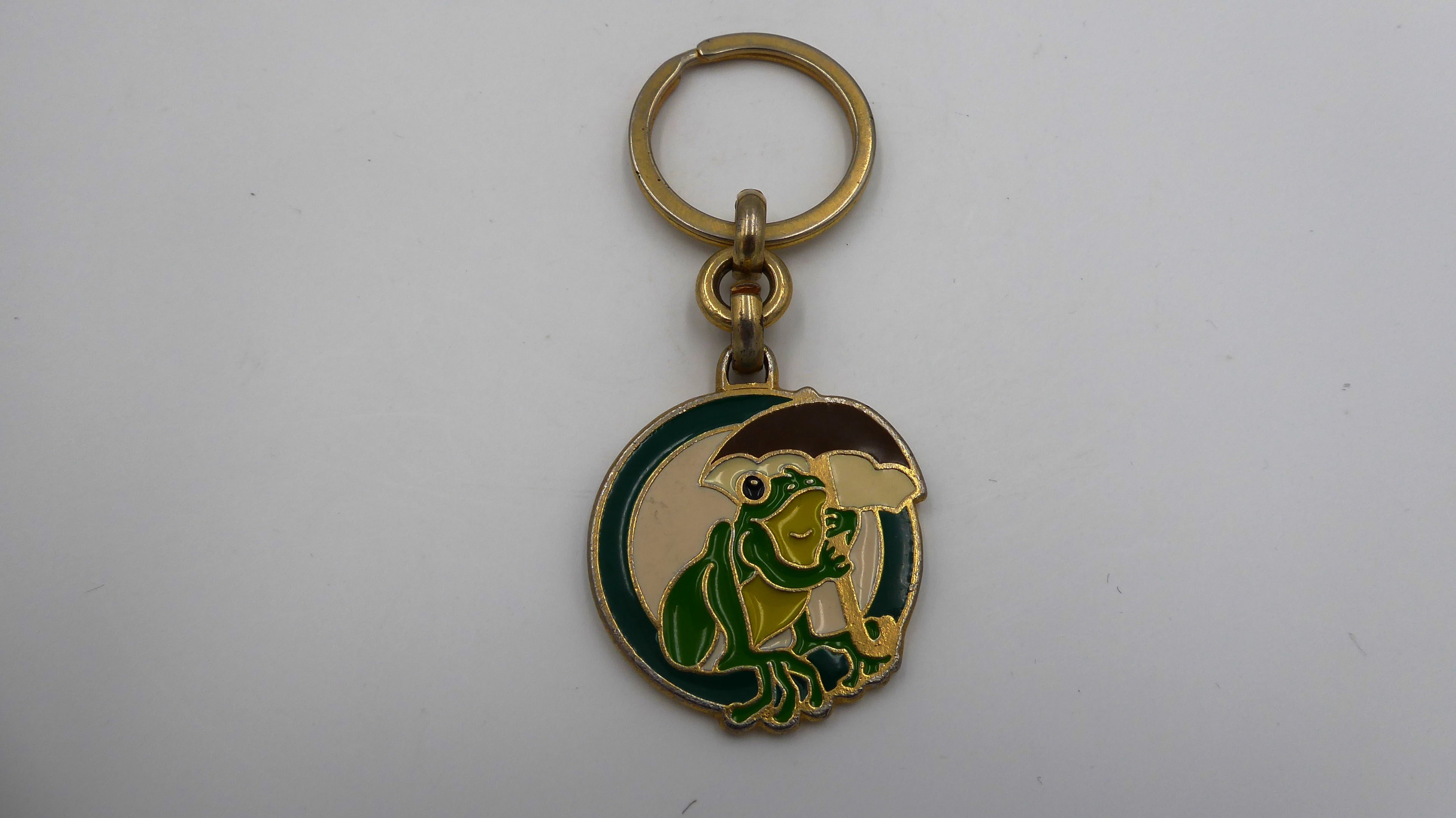 Porte clés grenouille au parapluie - grenouille gravée au dos