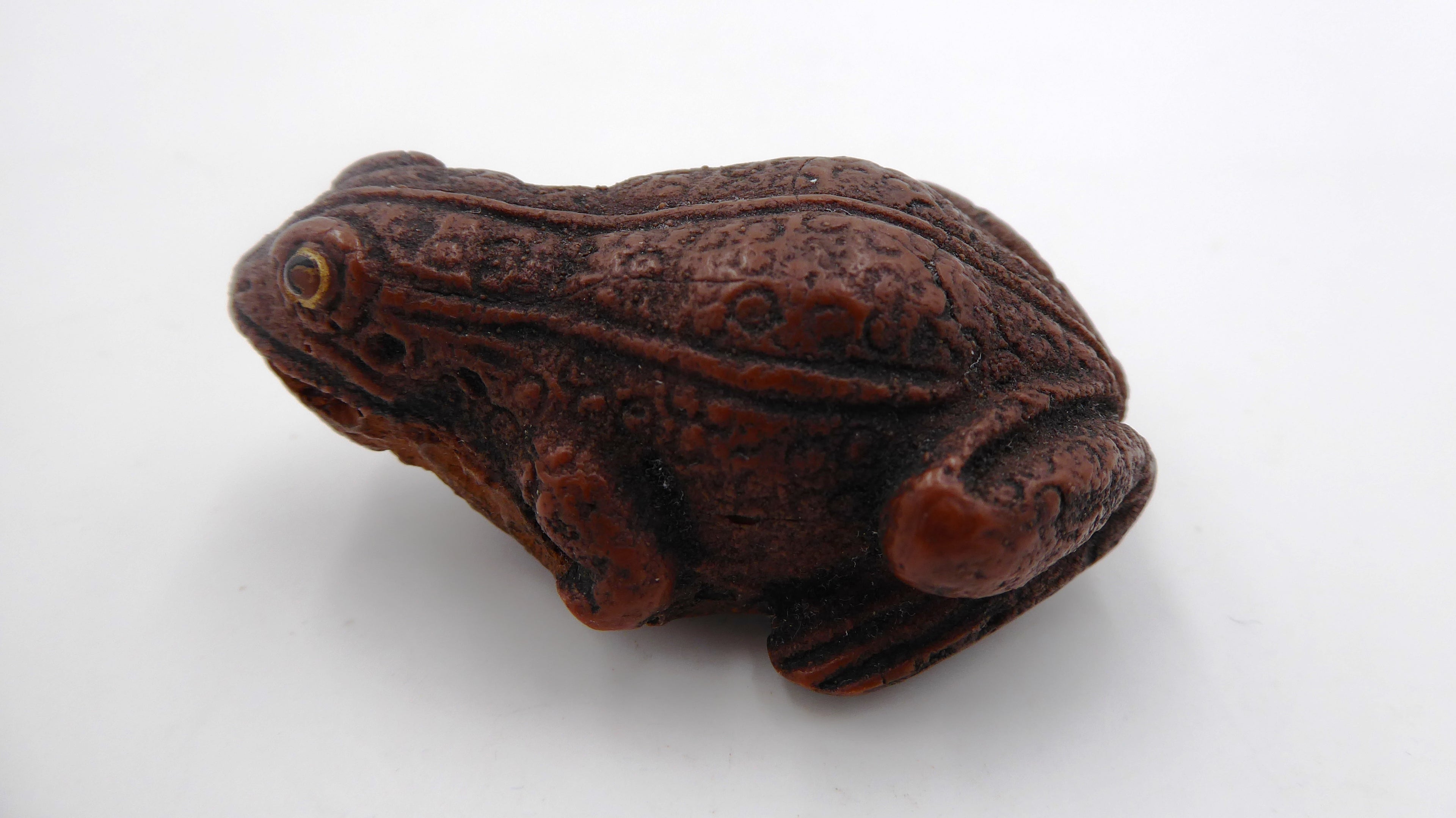 Ancienne petite grenouille bois