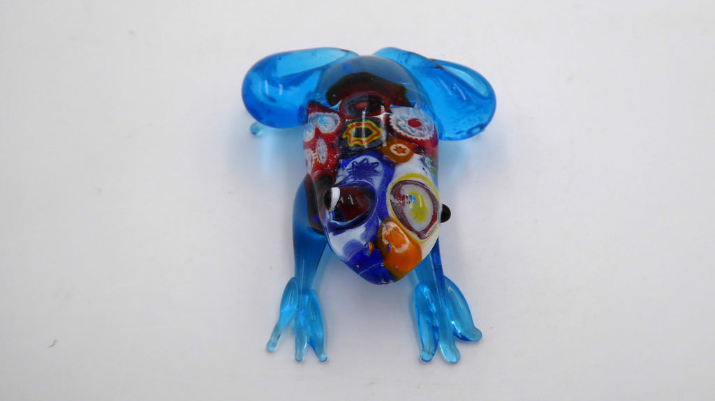Grenouille en verre soufflé couleur ciel au ventre décoré