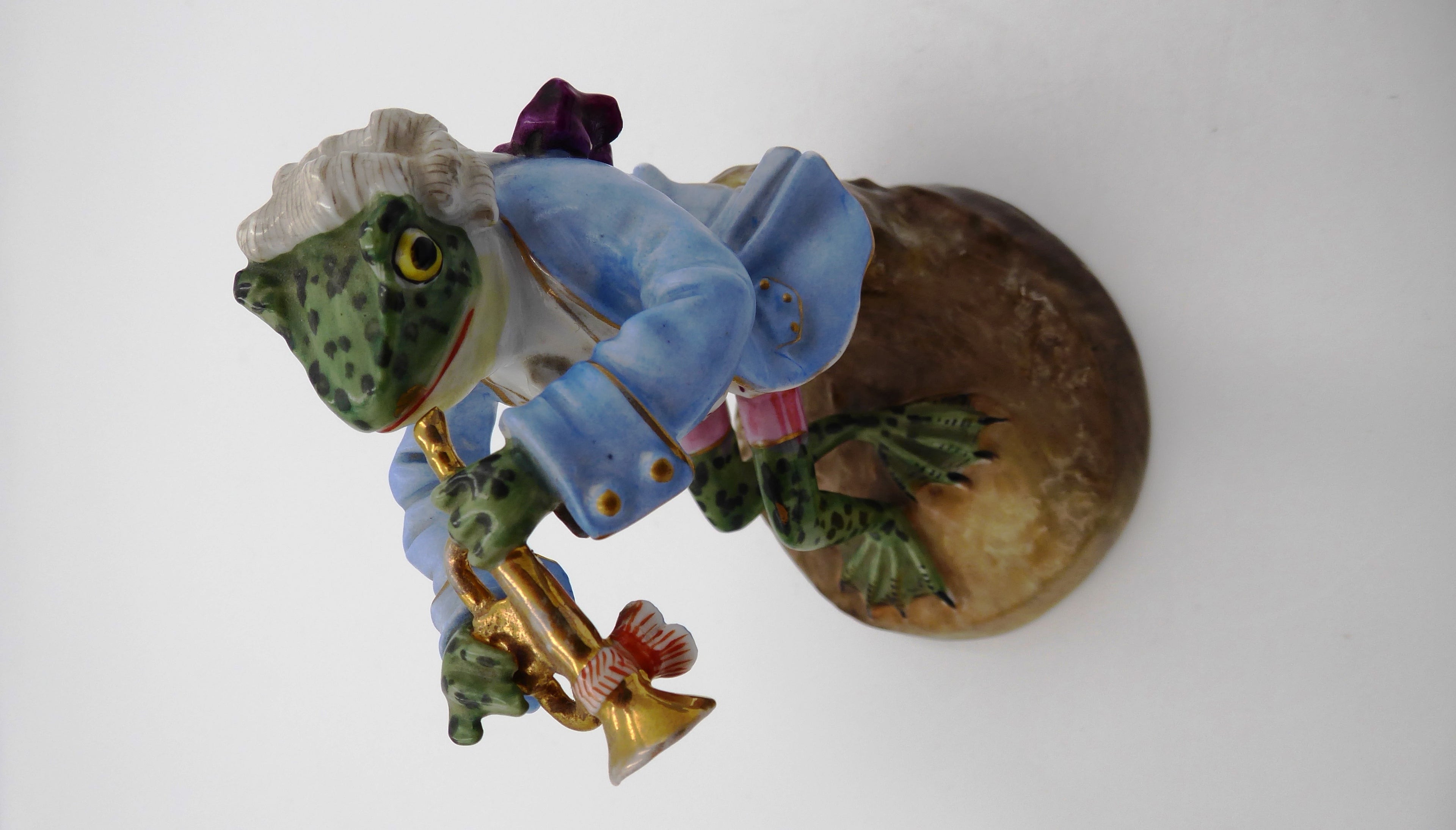 Exceptionnelle collection de grenouilles musiciennes en porcelaine de SAXE