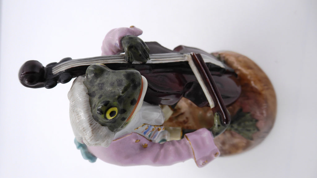 Exceptionnelle collection de grenouilles musiciennes en porcelaine de SAXE