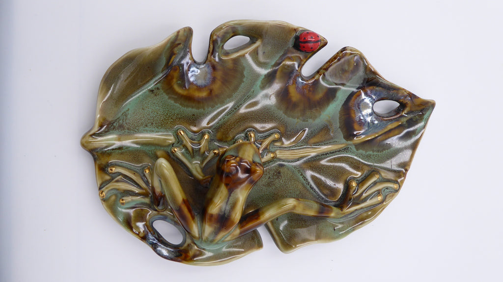 Beau vide poche en porcelaine anglaise signée