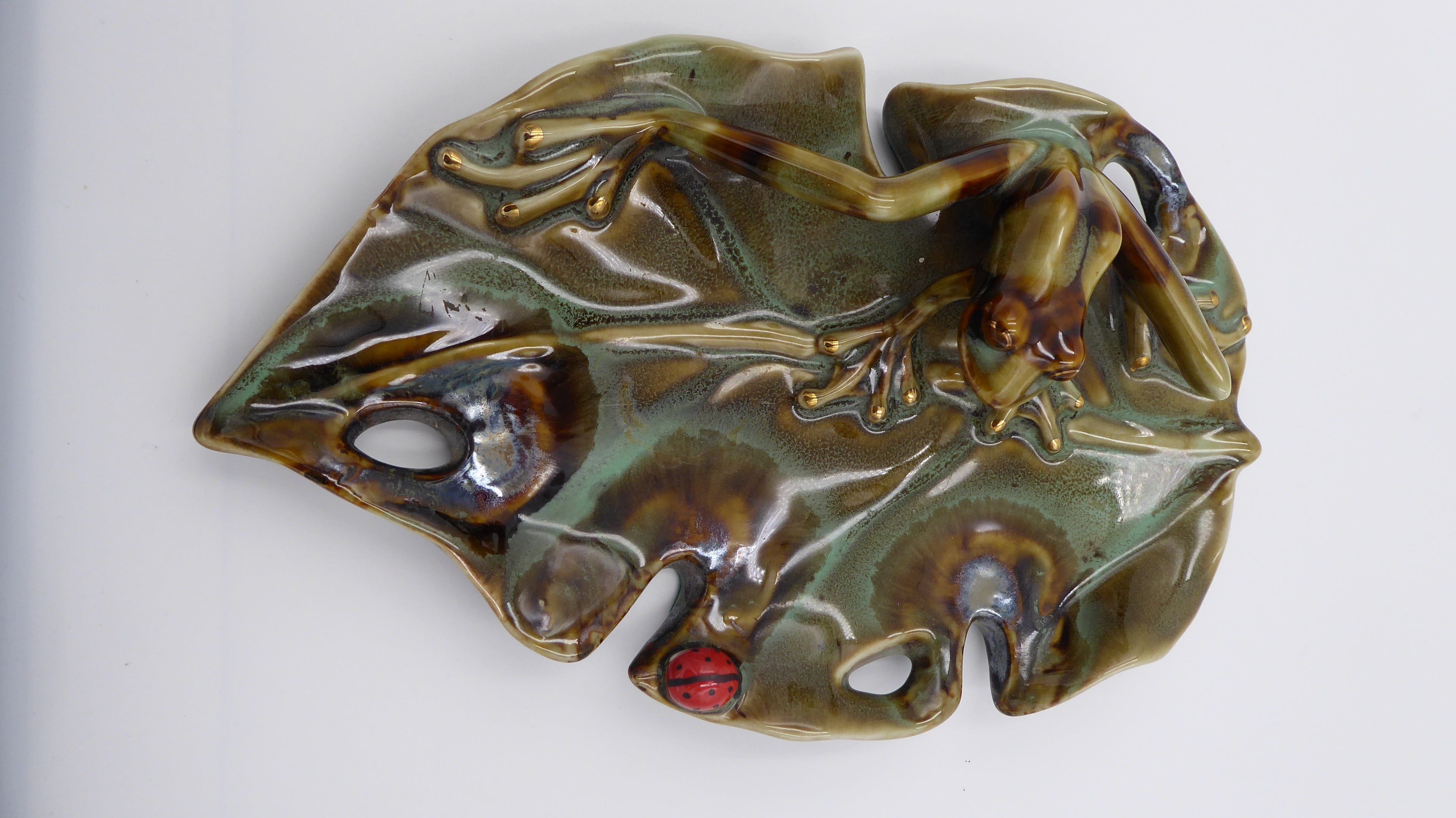 Beau vide poche en porcelaine anglaise signée