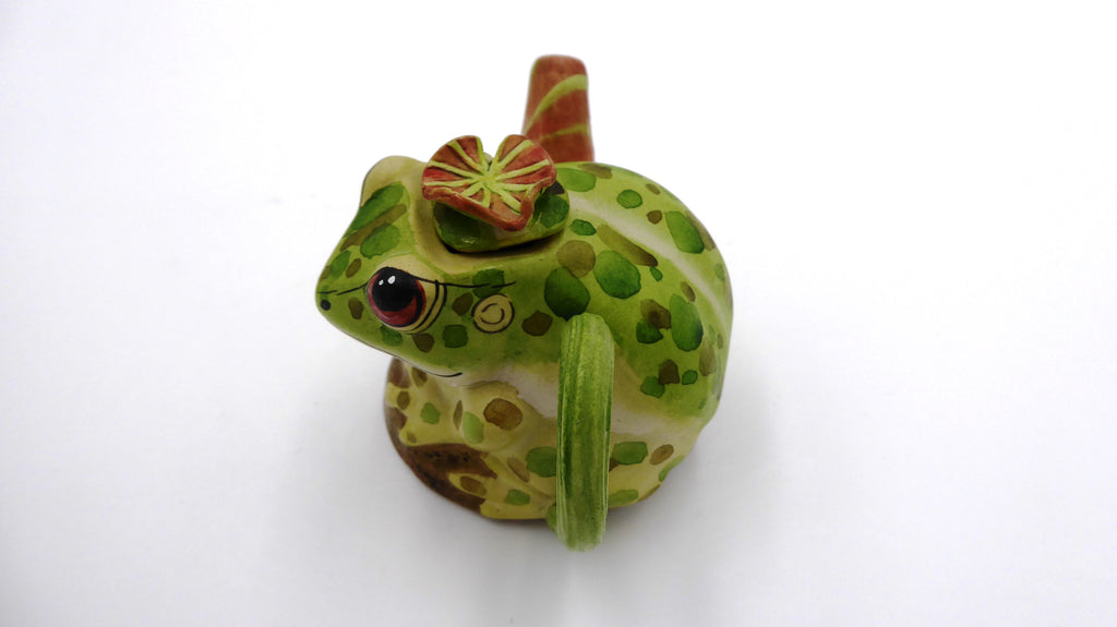 Originale petite théière en céramique mate