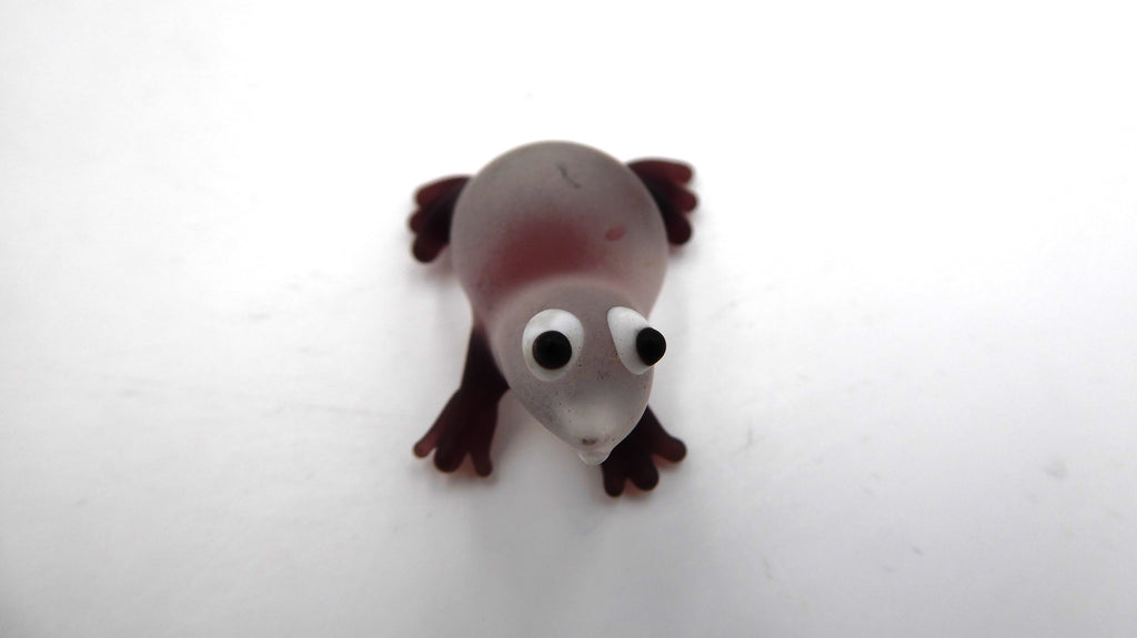Très petite grenouille en pâte de verre