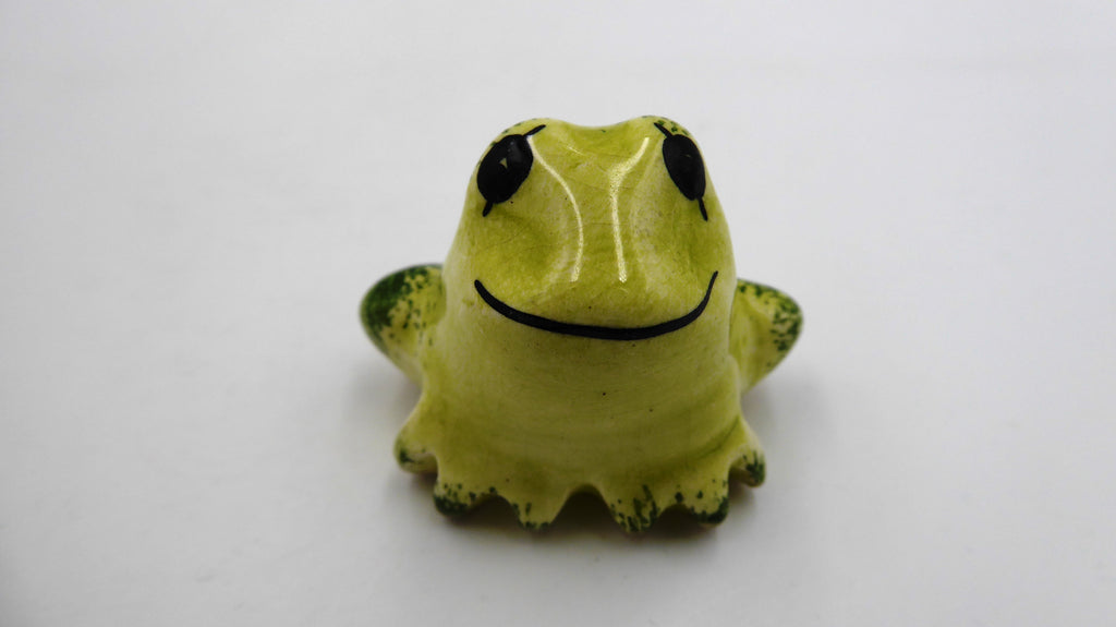 Petite porcelaine anglaise signée