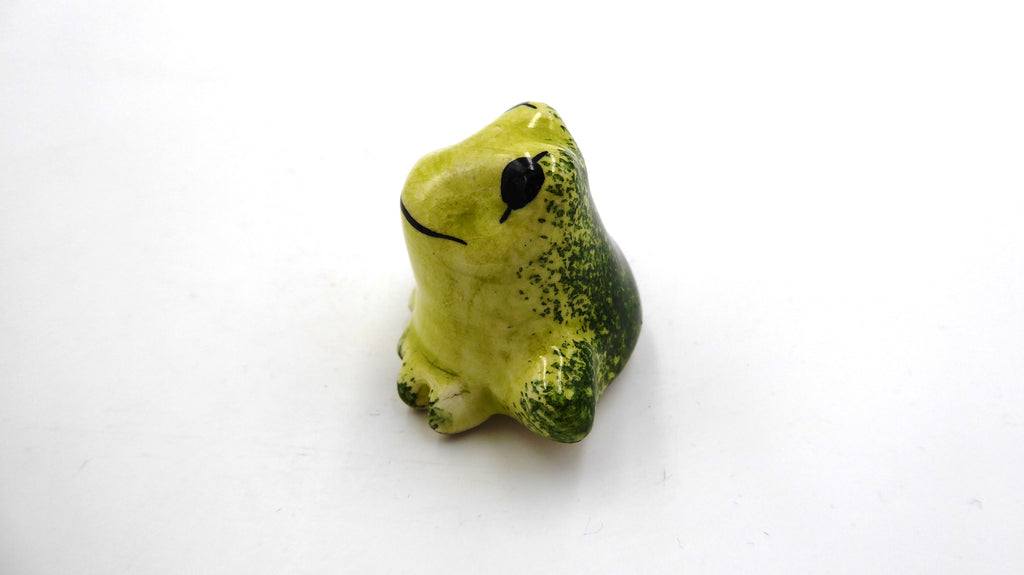 Petite porcelaine anglaise signée