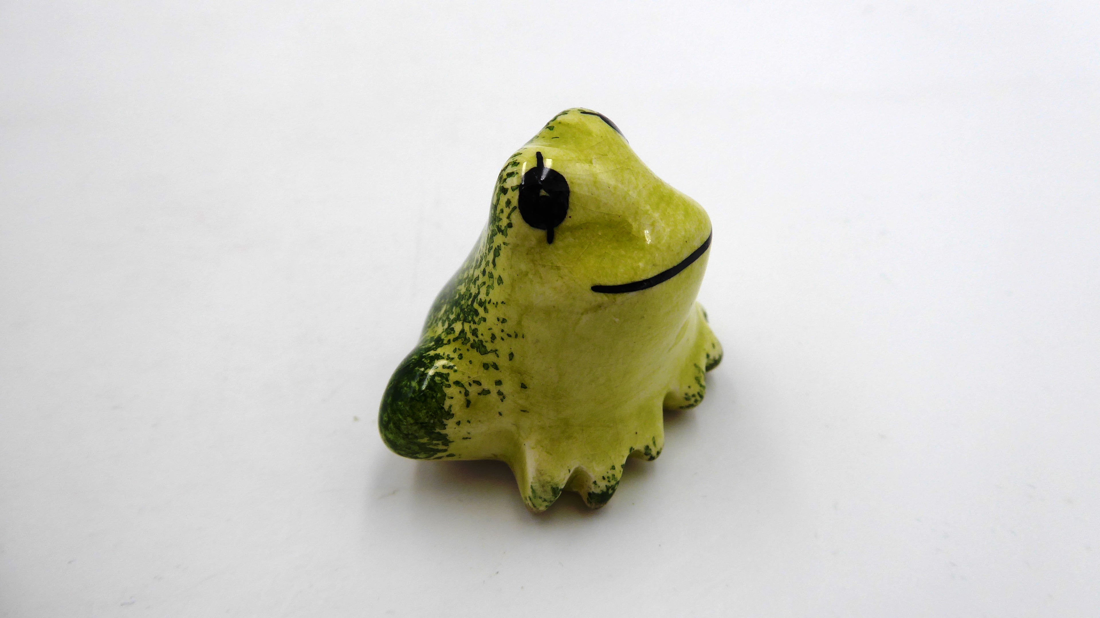 Petite porcelaine anglaise signée