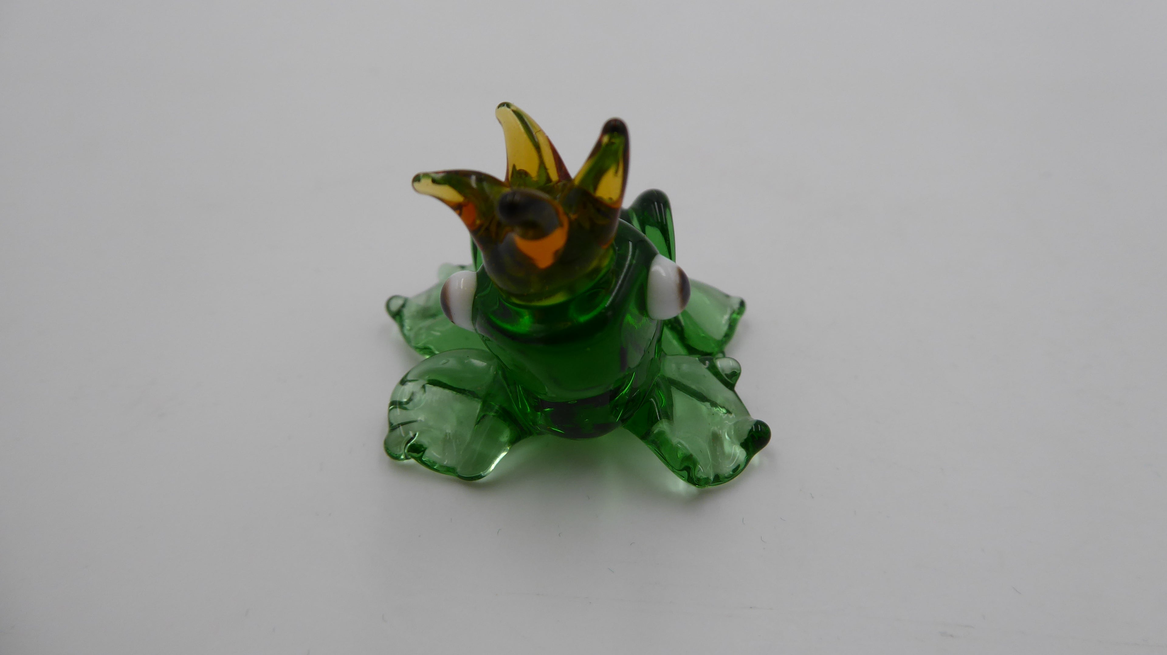 Petite grenouille roi en verre soufflé vert