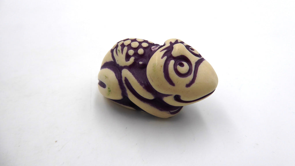 Rigolote petite grenouille à la décoration particulière