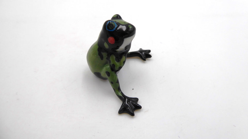 Belle petite grenouille céramique peinte