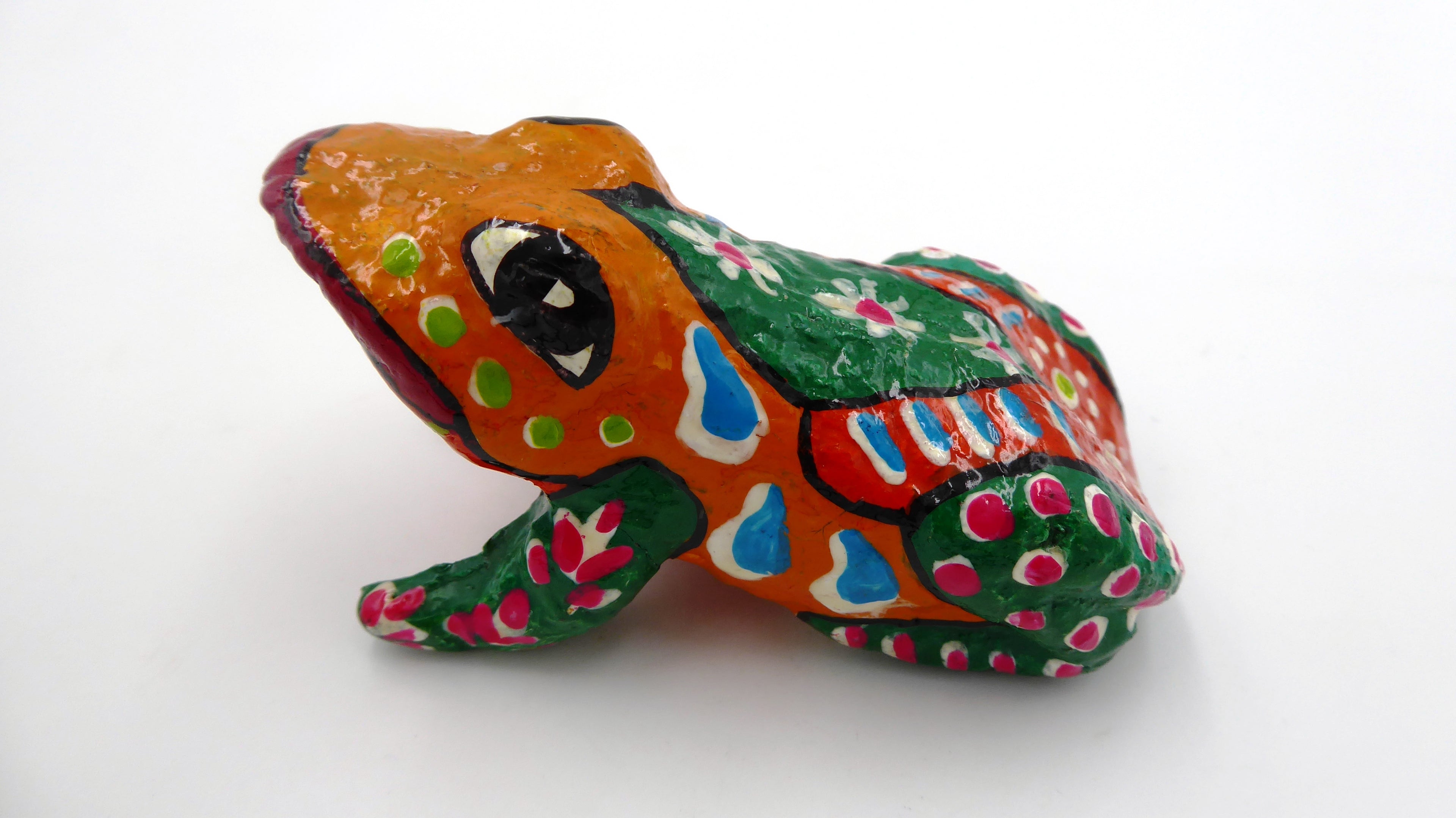 Grenouille cubaine en bois peinte à la main