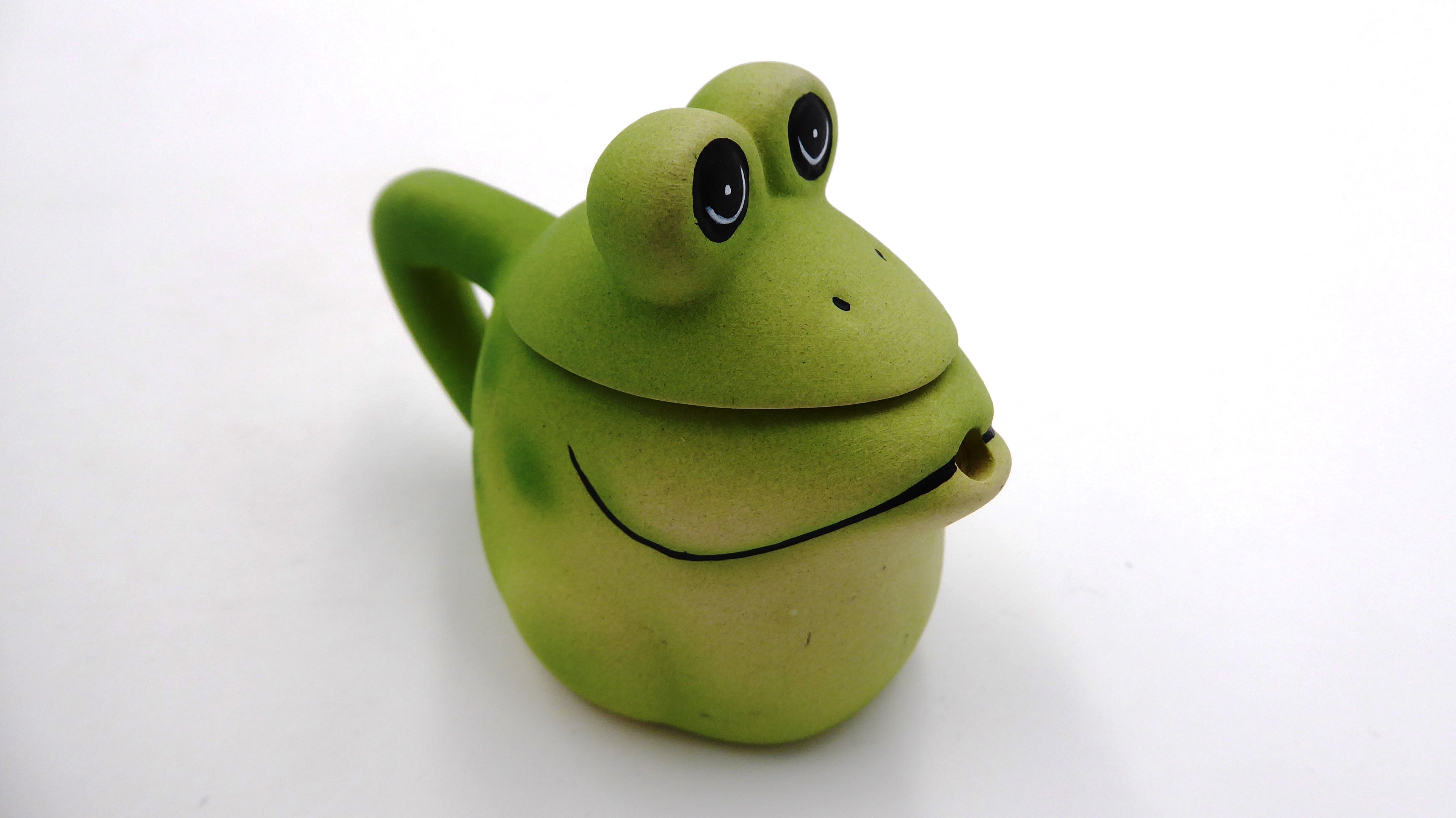 Petite cruche en céramique mate