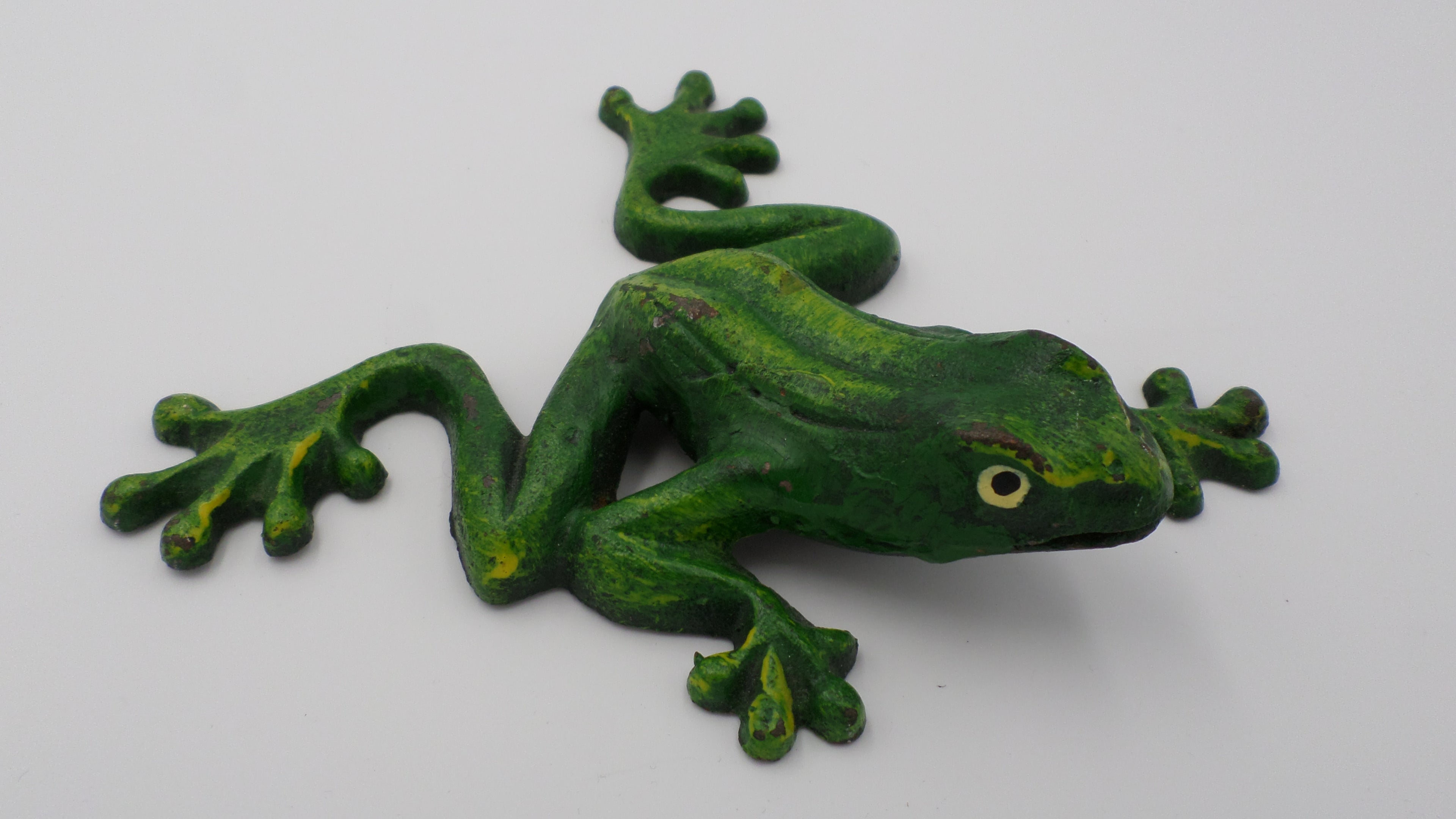 Grosse grenouille en fonte de couleur verte