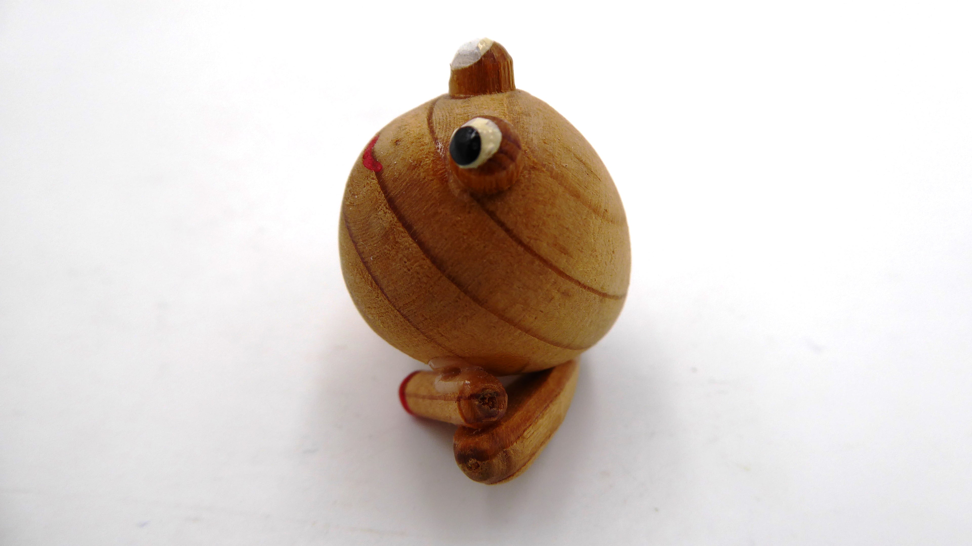 Petit sujet en bois rigolo