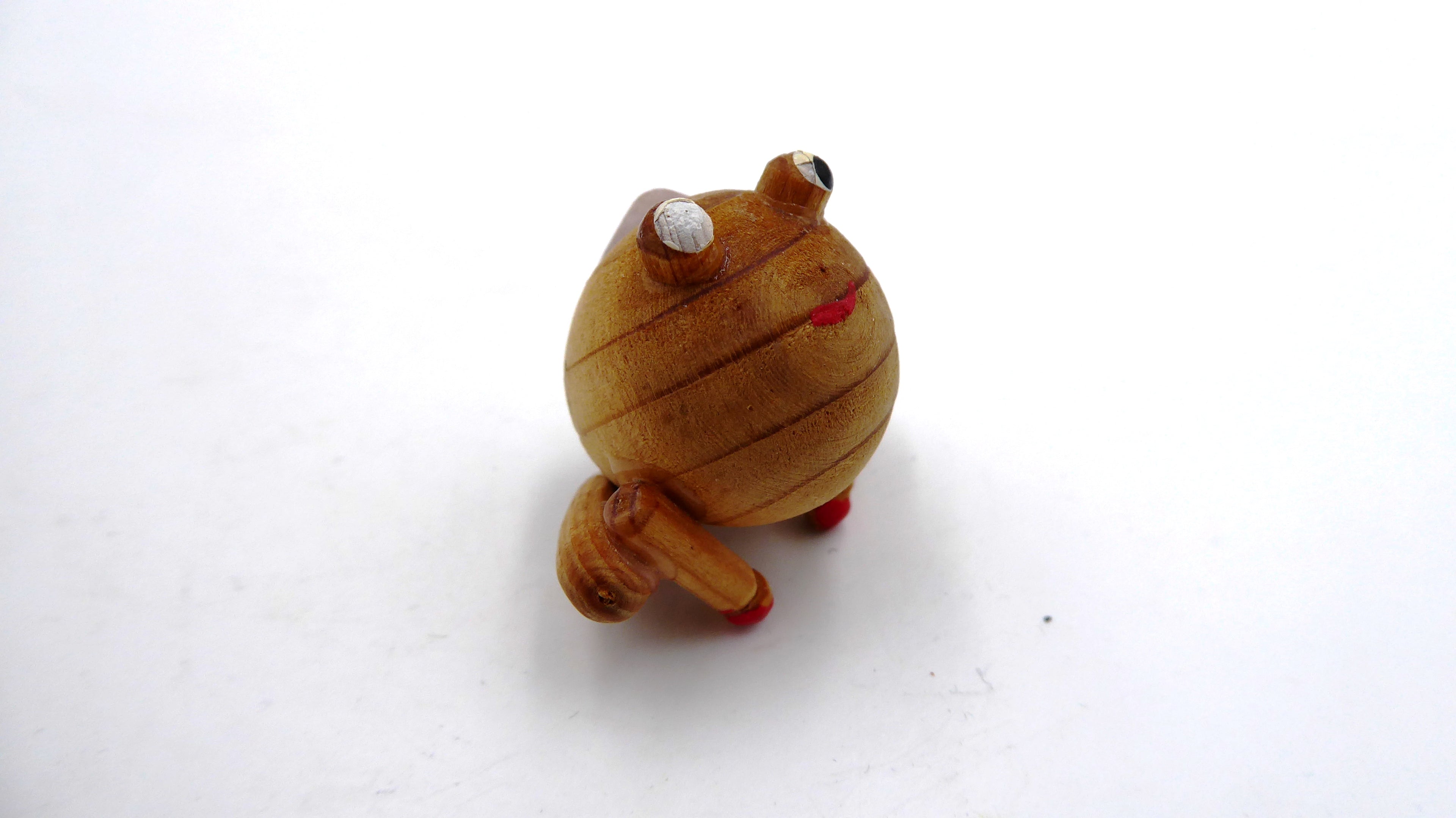 Petit sujet en bois rigolo