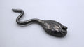 Grenouille serpentée en étain