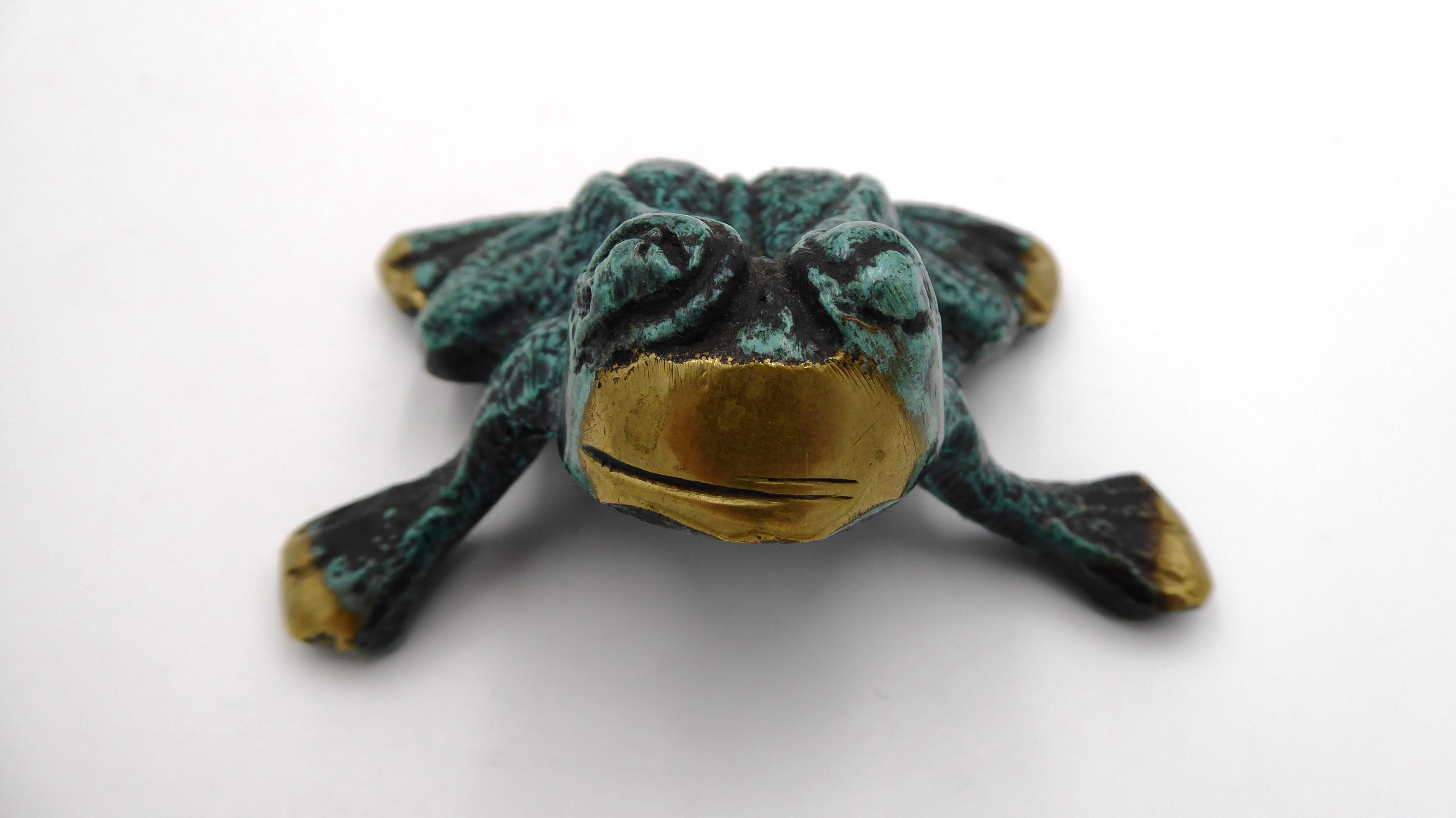 Grenouille en laiton massif vieillie