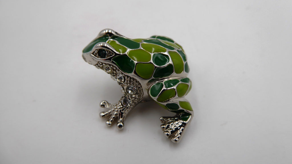 Petite grenouille en métal argenté émaillé et strass