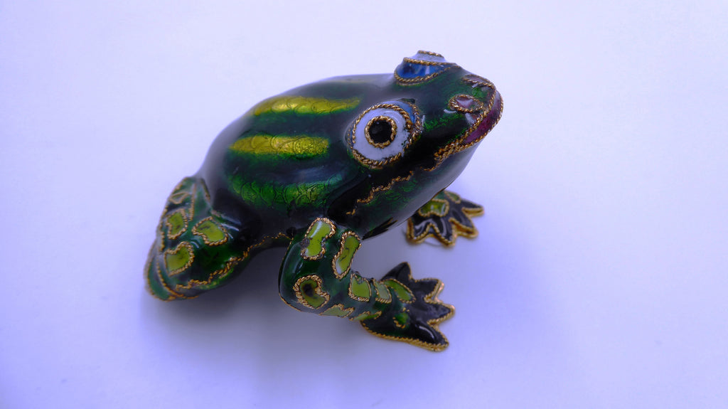 Grenouille en laiton émaillé